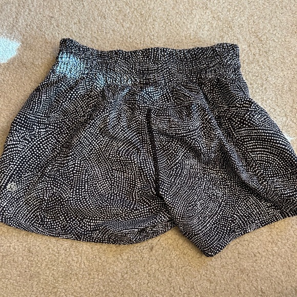 Lululemon Tracker Shorts - Picture 2 of 3